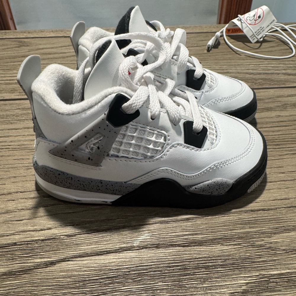 Nike Air Jordan Retro 4 Cement (Toddler)